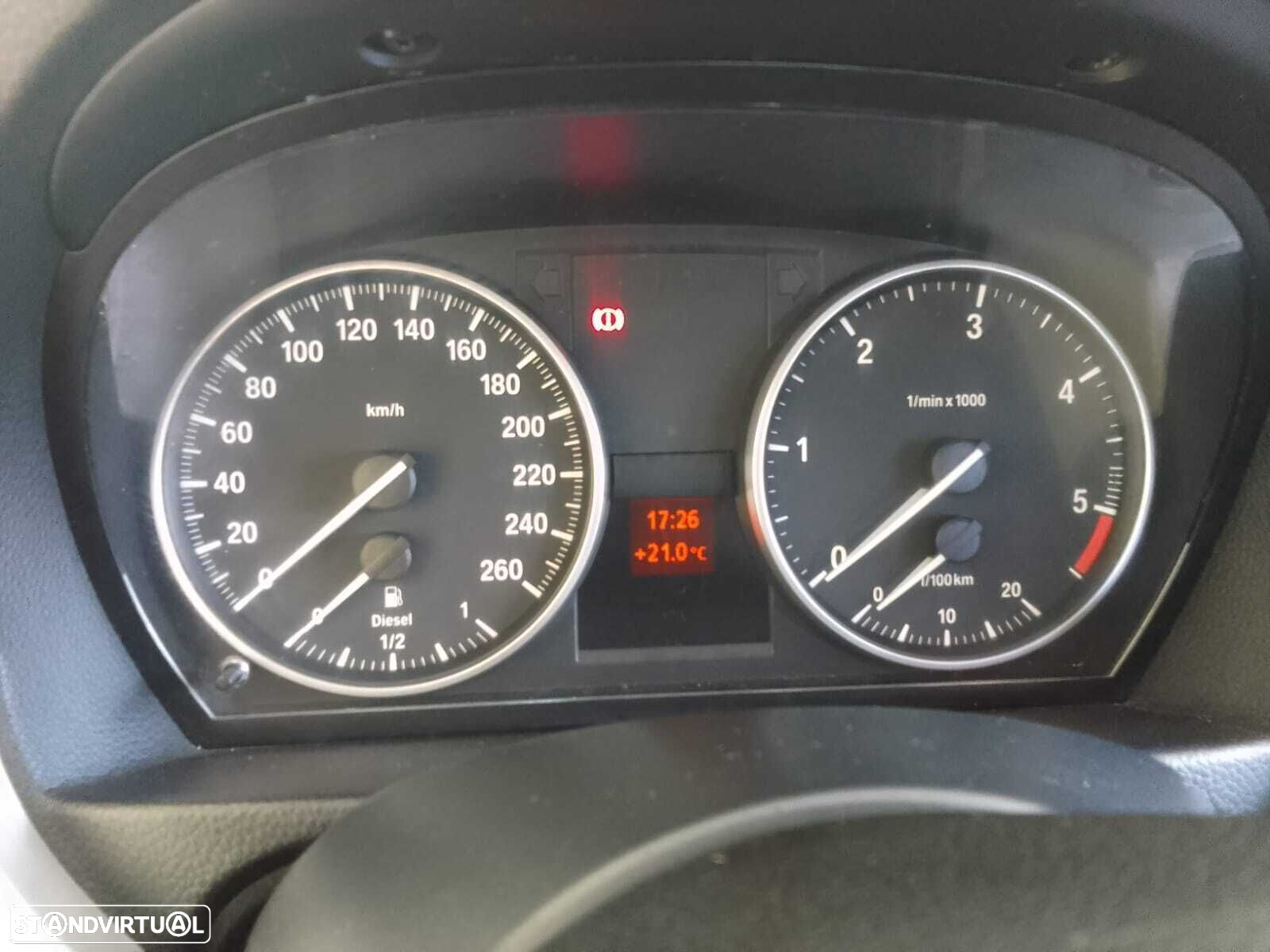 BMW 320 - 8