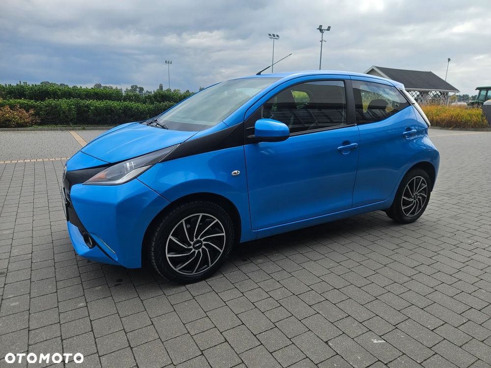 Toyota Aygo x-play - 33