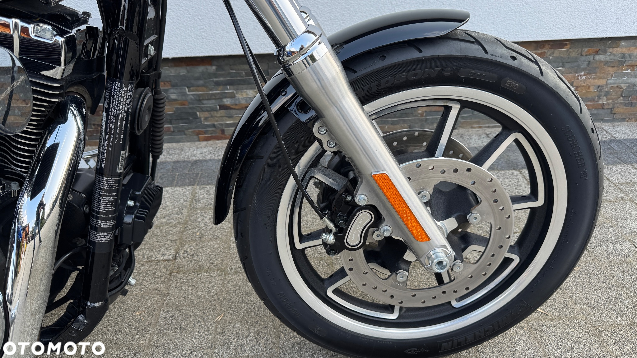 Harley-Davidson Dyna Low Rider - 4