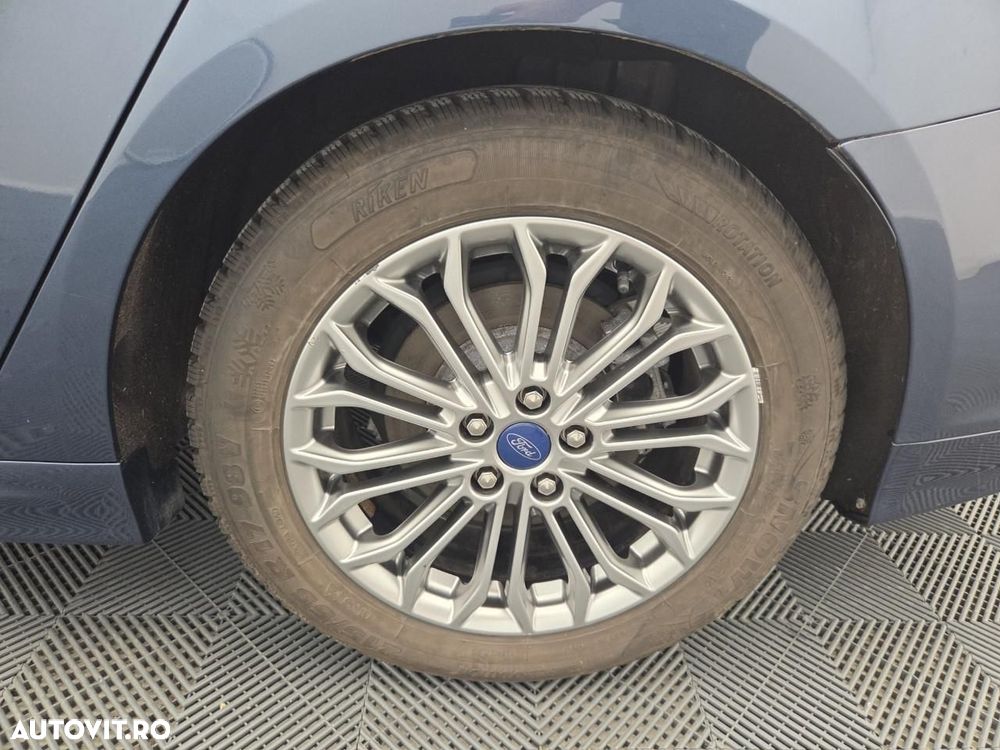 Ford Mondeo 2.0 HEV Titanium - 16