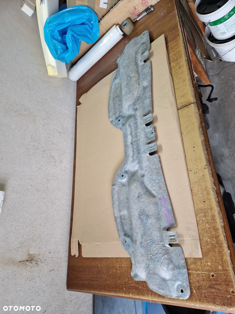 WYGŁUSZENIE MASKI RENAULT MASTER IV - 8