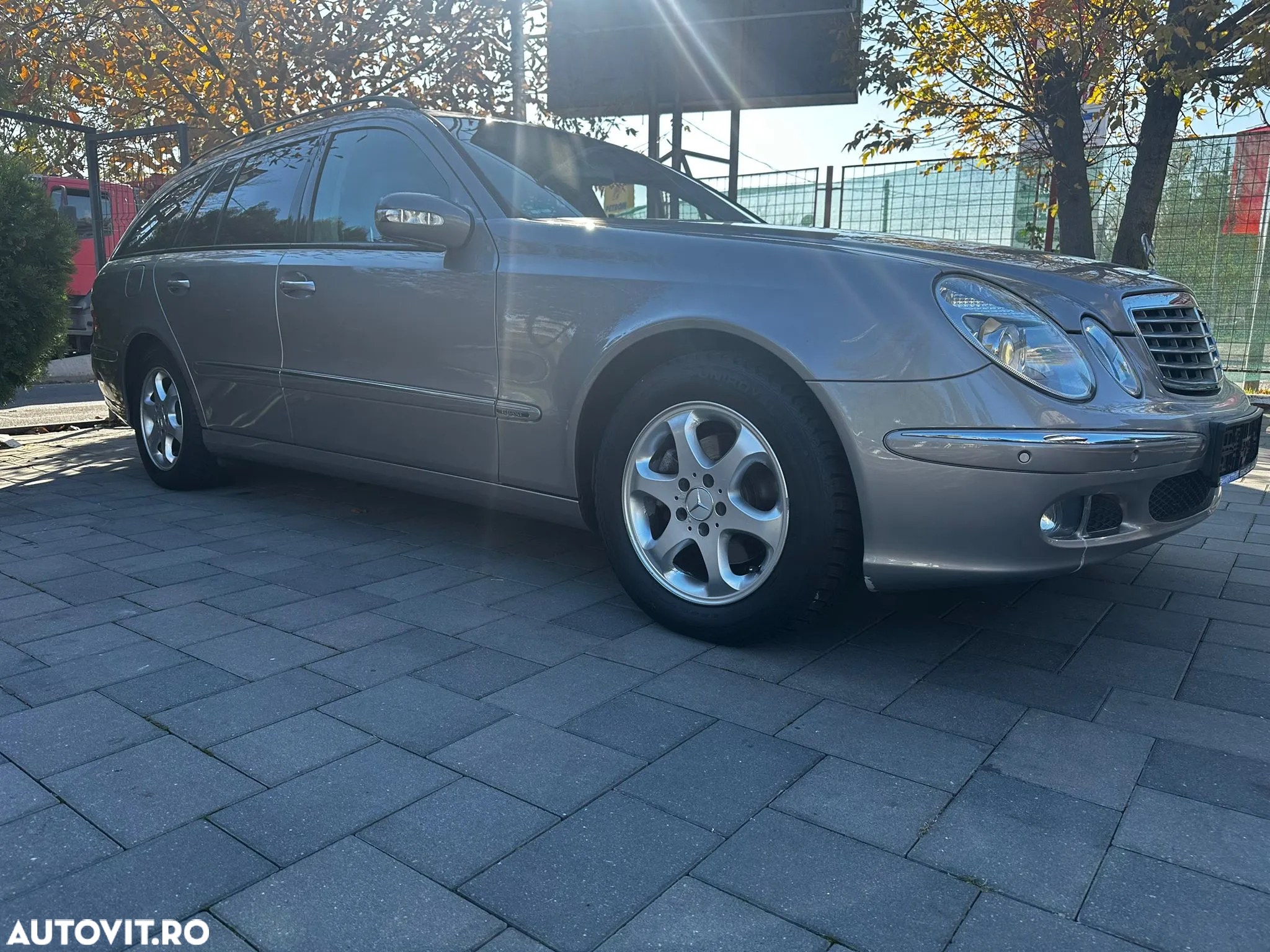 Mercedes-Benz E 200 T Kompressor Automatik Elegance - 3