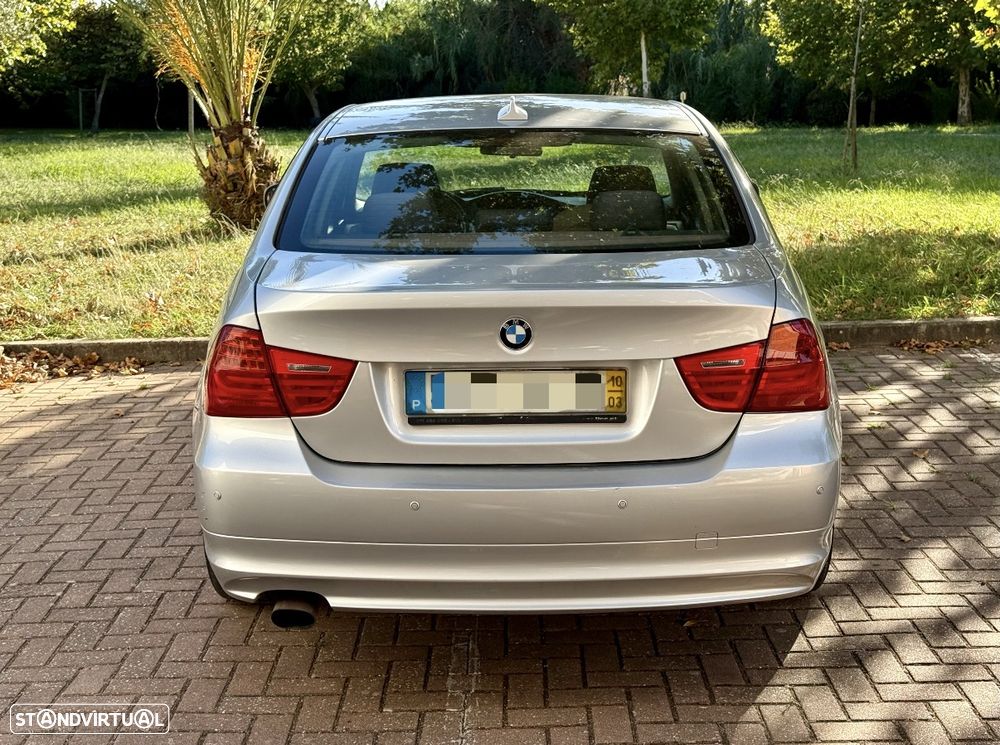 BMW 318 d Navigation - 8