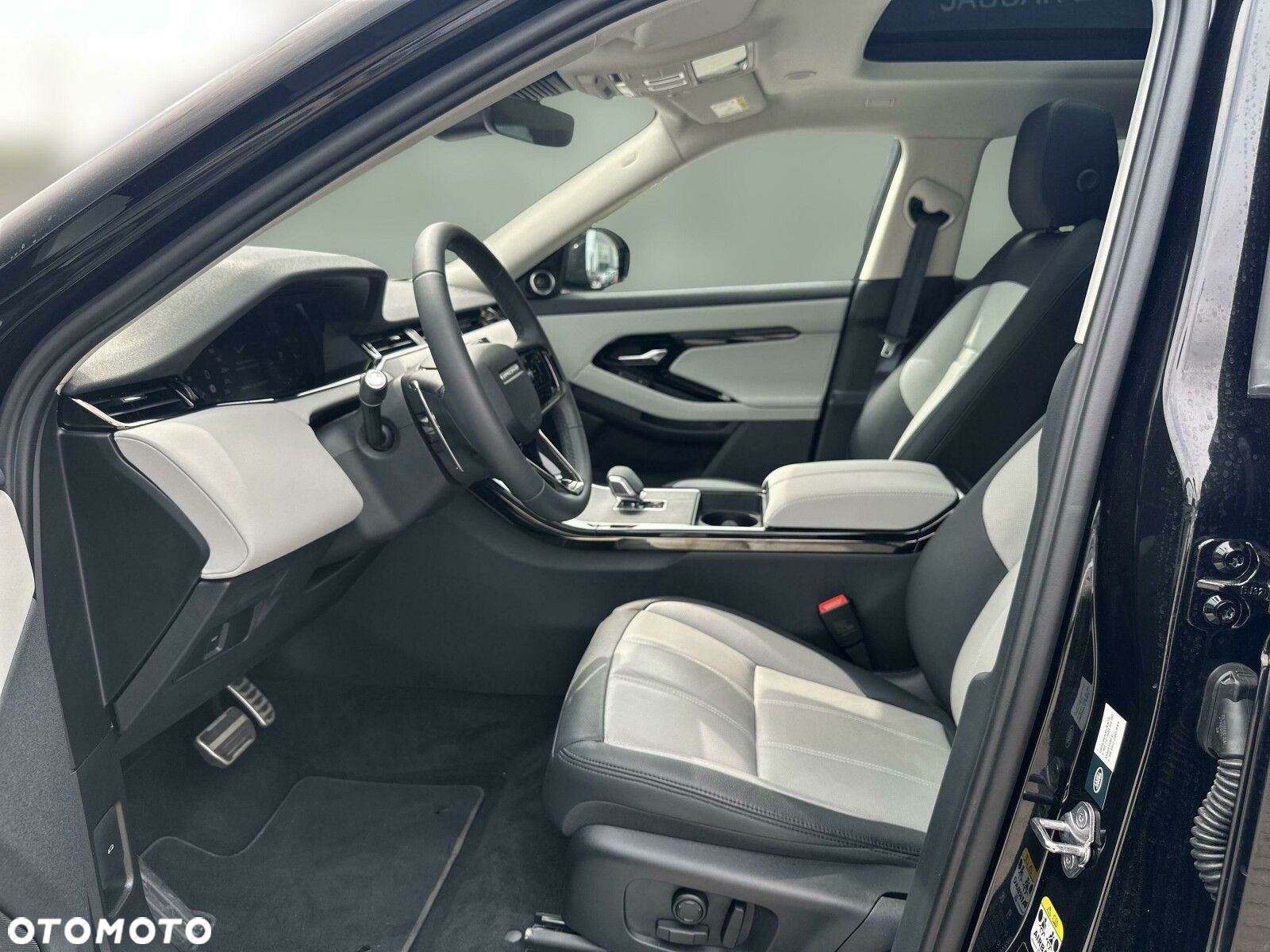 Land Rover Range Rover Evoque - 10