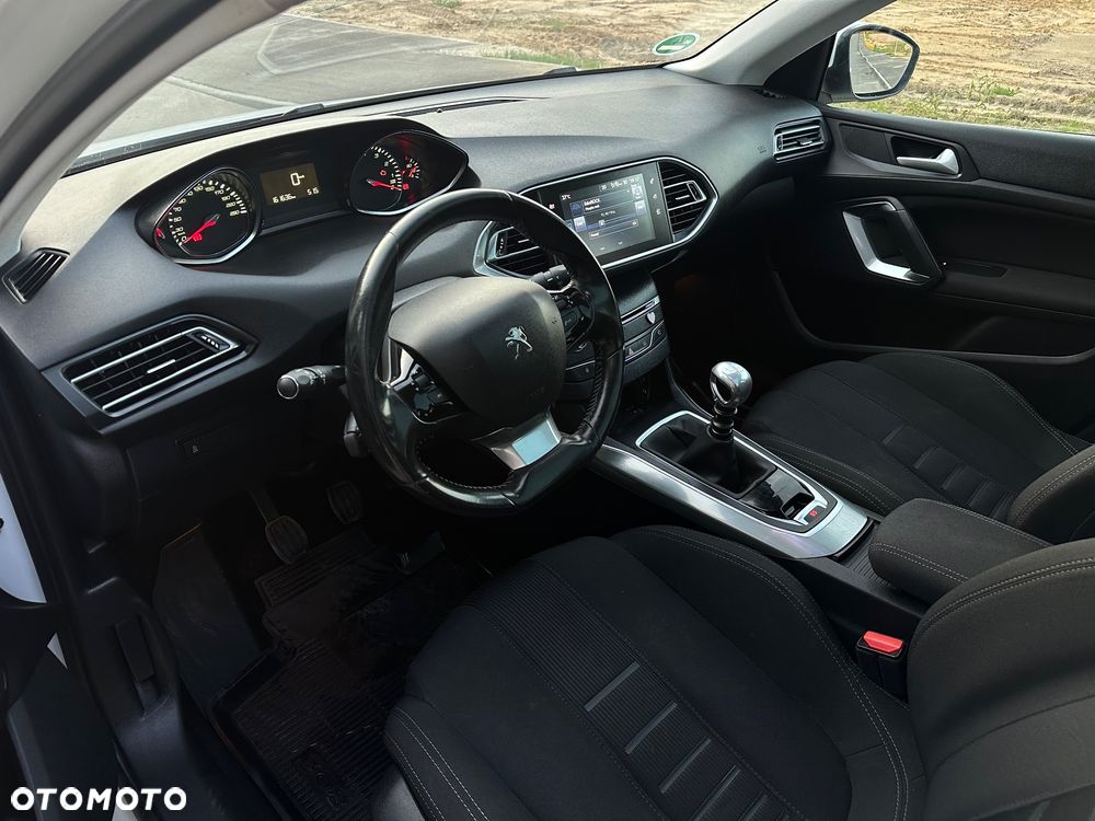 Peugeot 308 155 THP Allure - 13