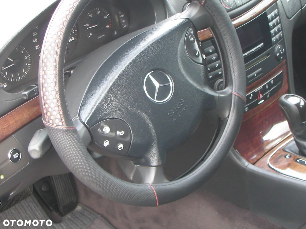 Mercedes-Benz Klasa E - 13