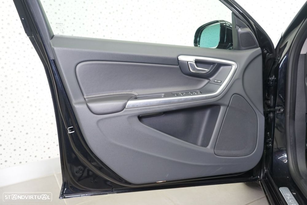 Volvo V60 2.4 D6 Summum AWD Phev - 20