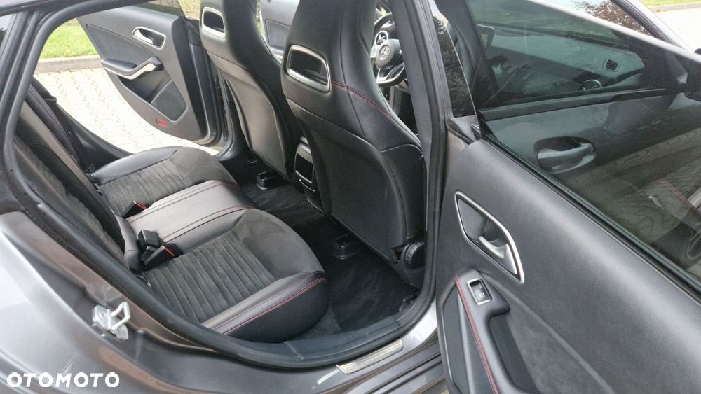 Mercedes-Benz CLA - 18