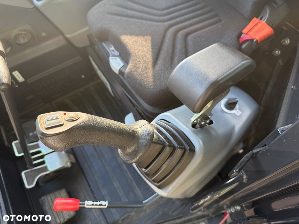 Yanmar Minikoparka Gąsienicowa ViO57 - 36