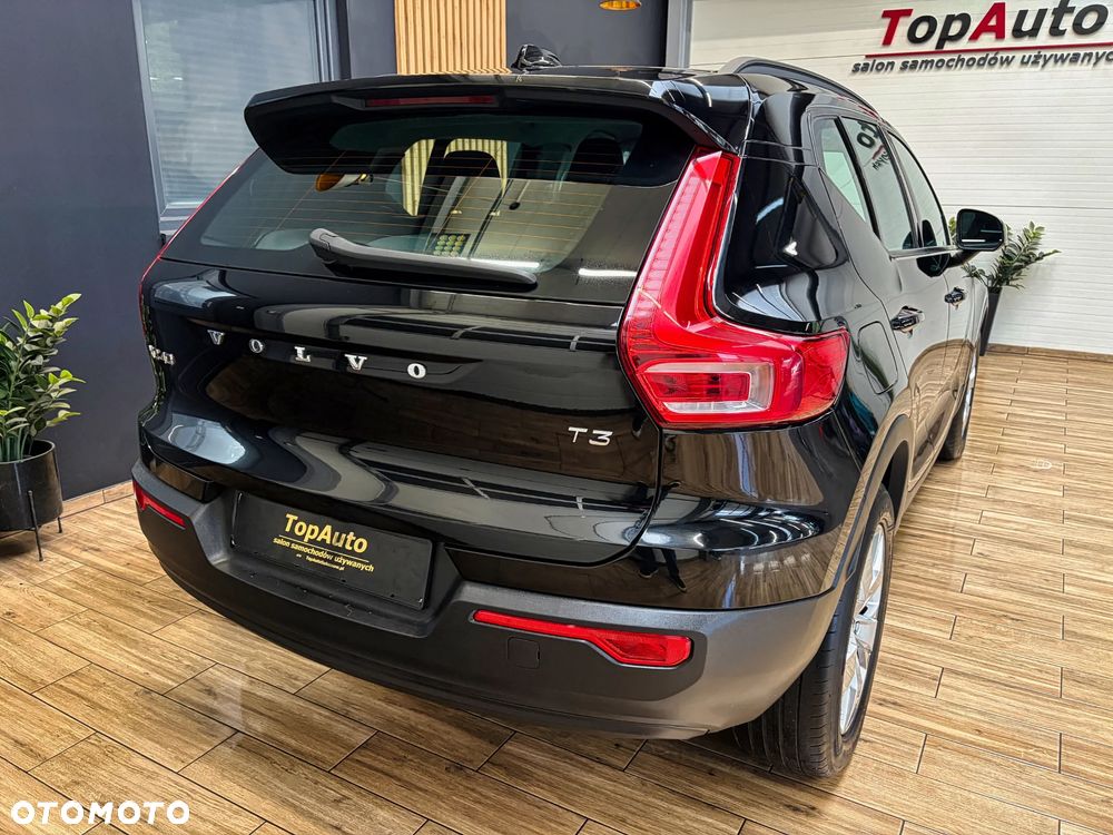 Volvo XC 40 T3 Momentum - 8