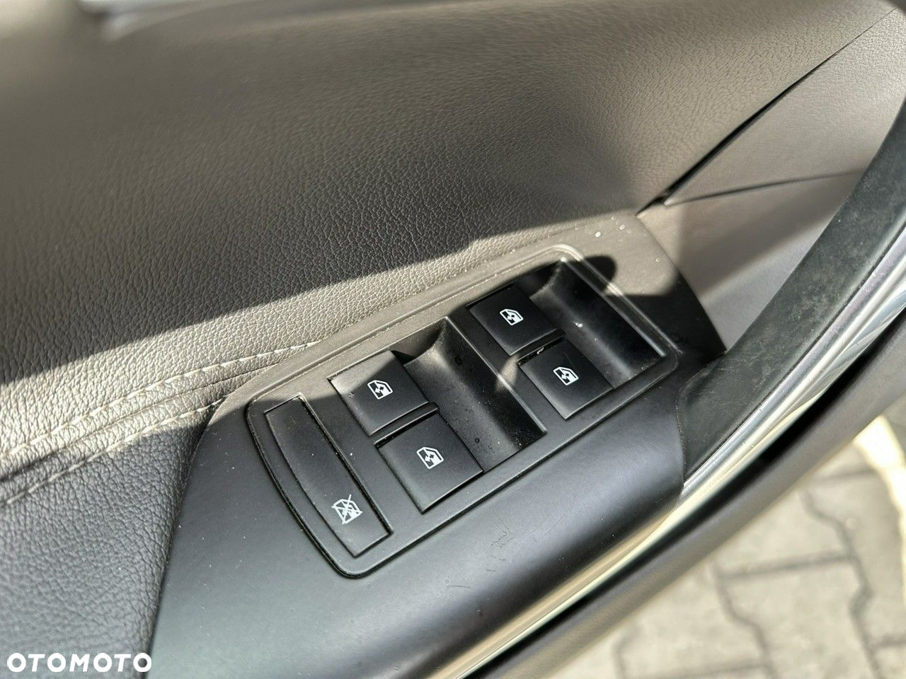 Opel Insignia - 15