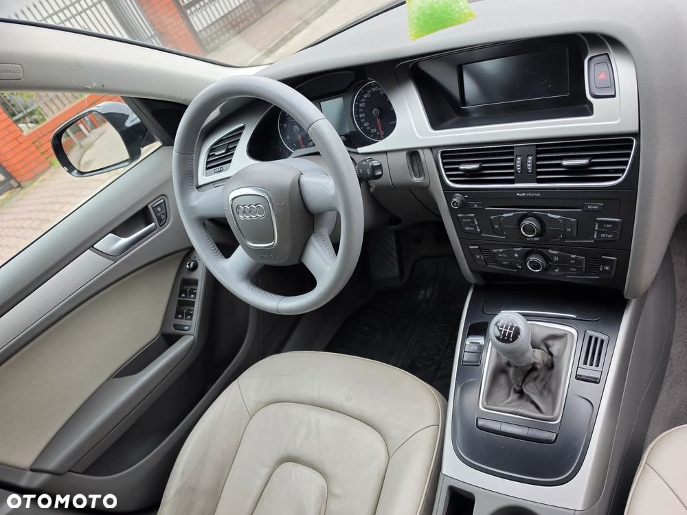 Audi A4 Limousine 2.0 TFSI Ambiente - 11