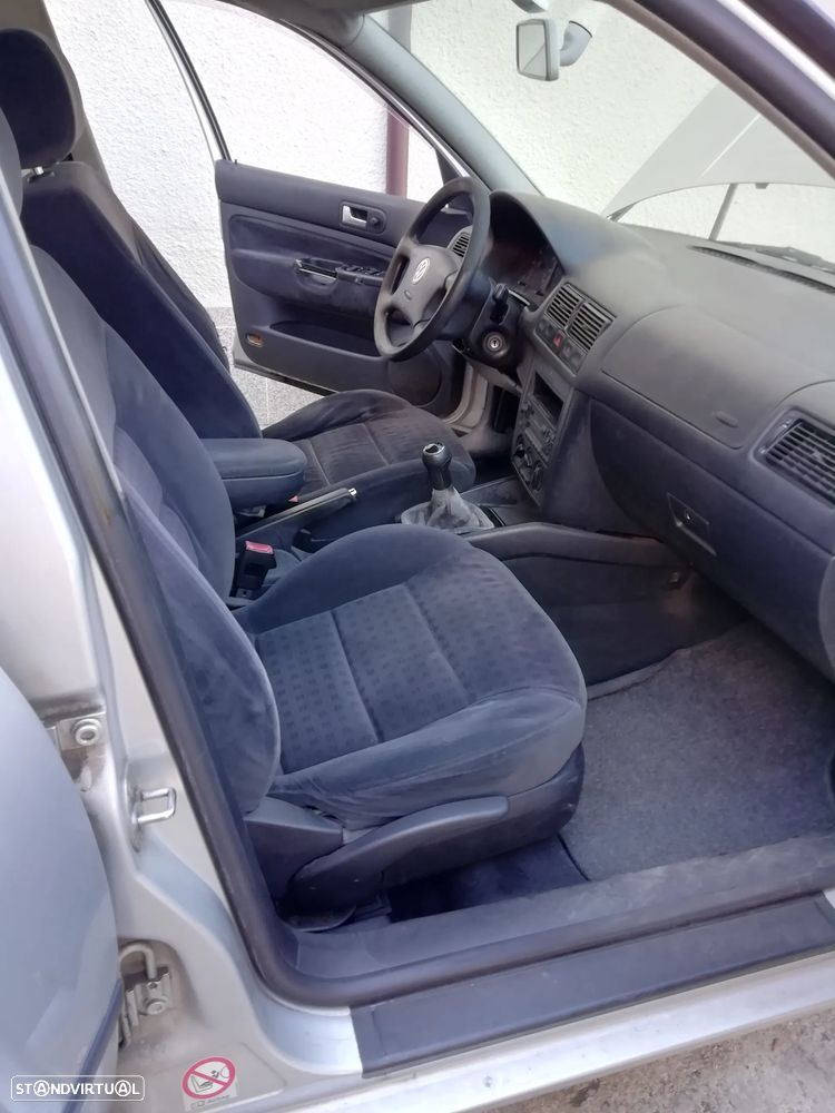 VW Golf 1.4i Confortline JE+AC - 6