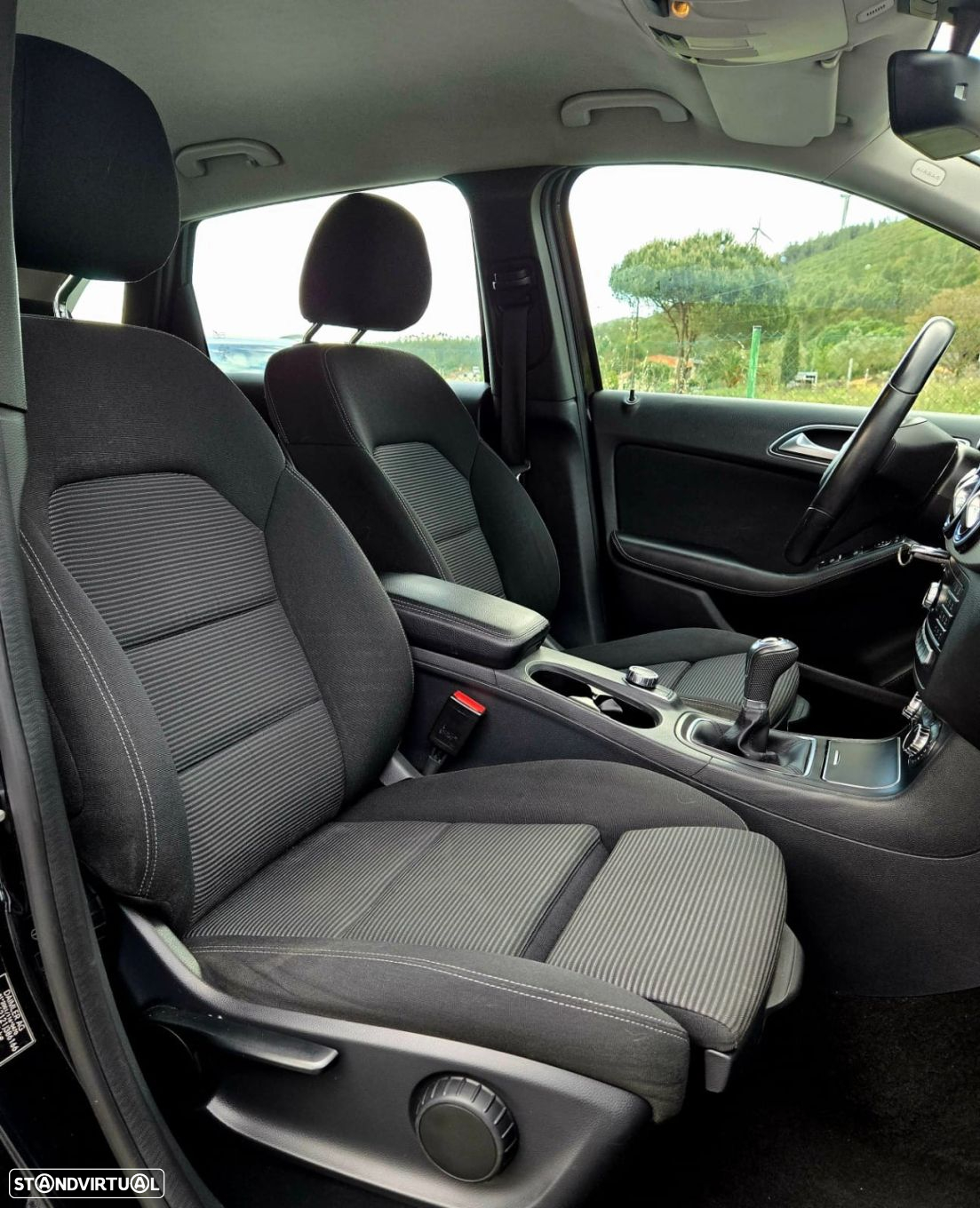 Mercedes-Benz B 180 d Style - 17