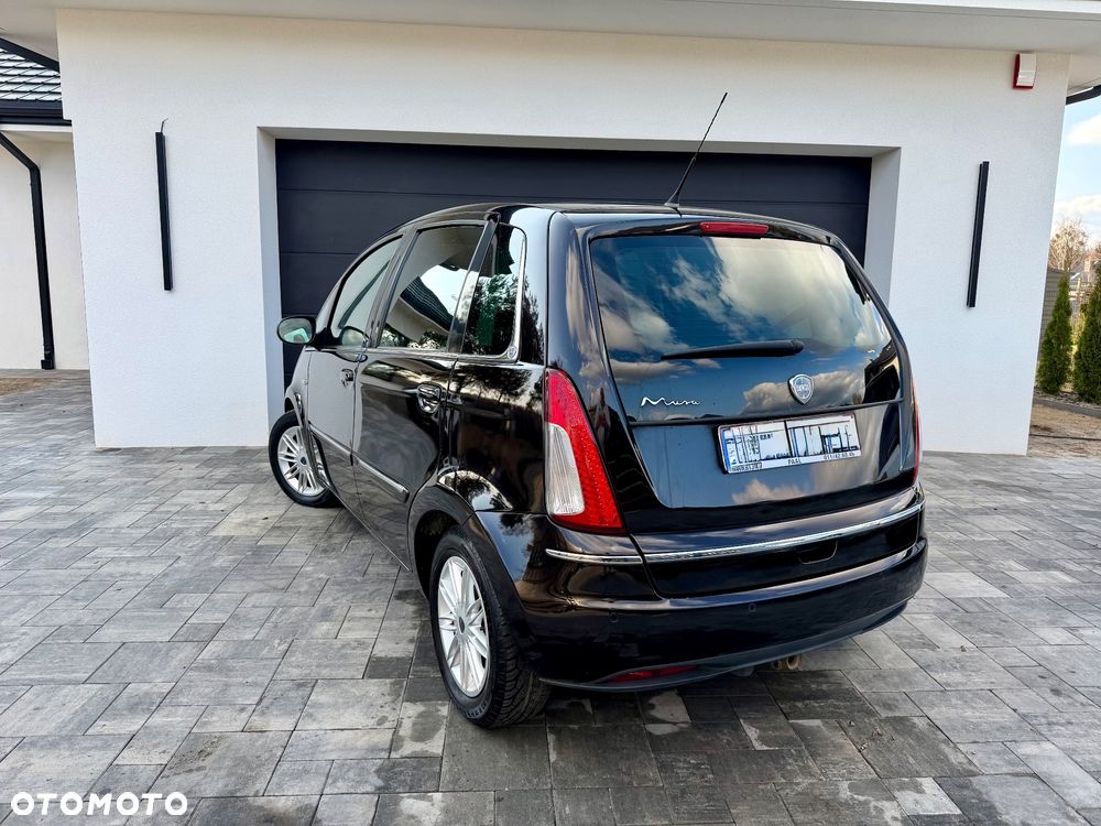 Lancia Musa 1.3 Multijet 16v DPF Platinum - 6