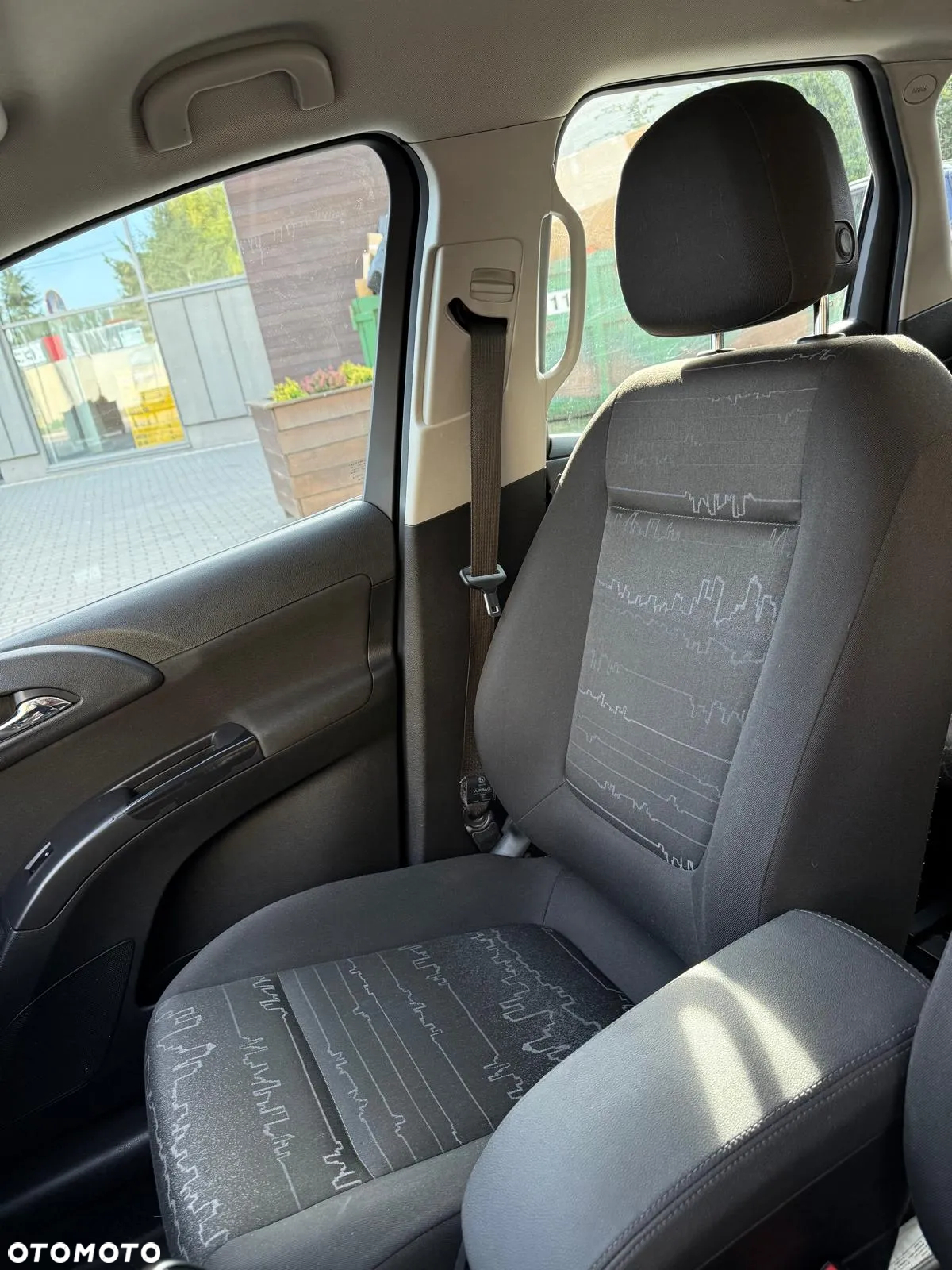 Opel Meriva - 14