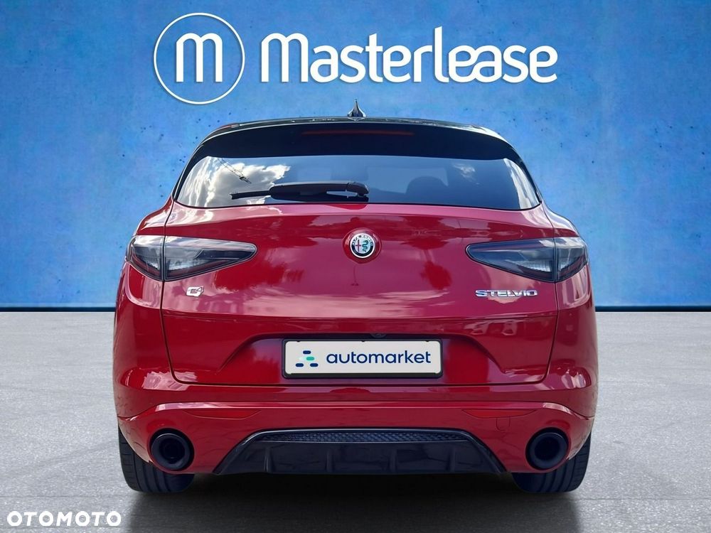 Alfa Romeo Stelvio - 7