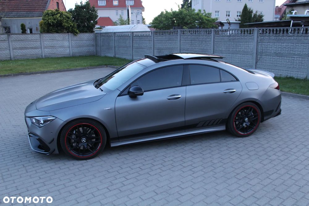 Mercedes-Benz CLA - 4