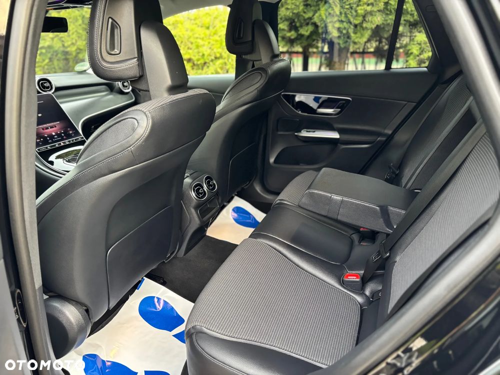 Mercedes-Benz GLC 220 d 4Matic 9G-TRONIC Avantgarde Advanced - 25