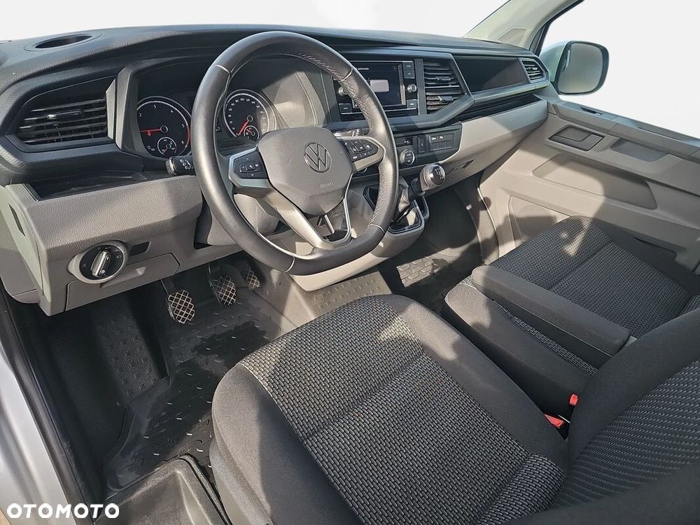 Volkswagen Caravelle - 6