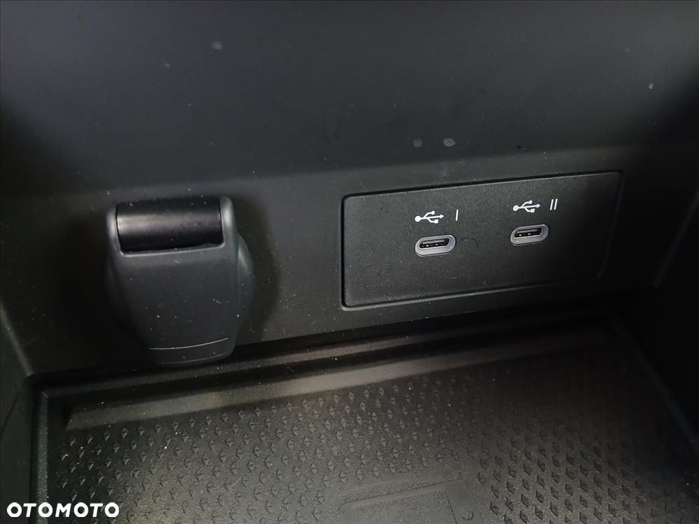 Renault Captur - 22