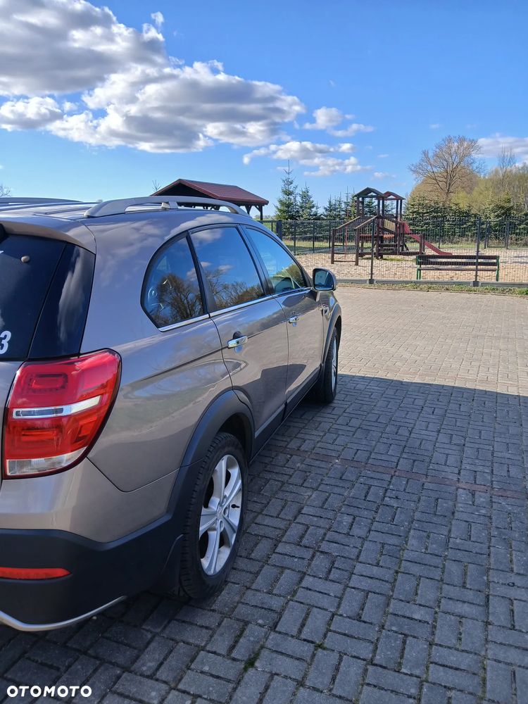 Chevrolet Captiva 2.2 D LTZ - 9