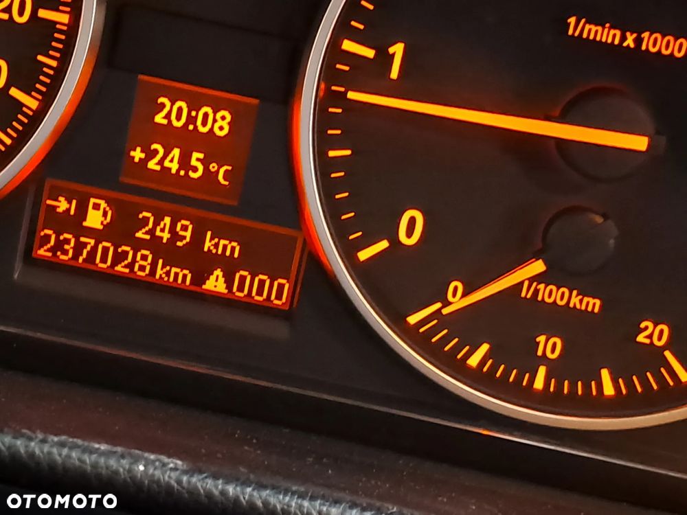 BMW Seria 3 318d Touring - 7