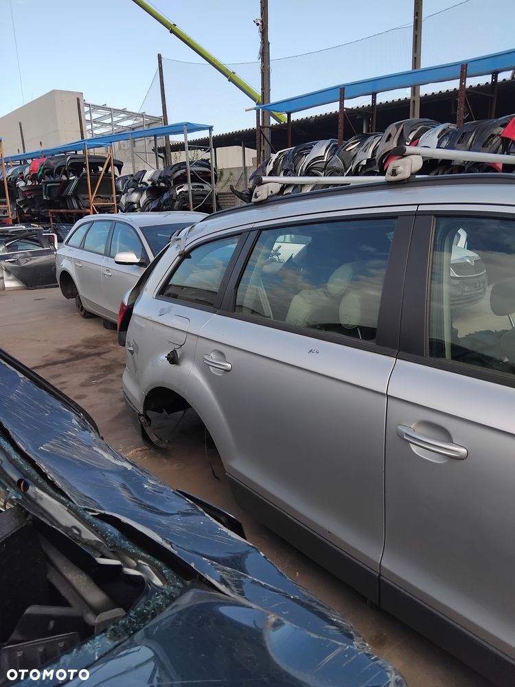 Audi Q7 06- 4L drzwi tył prawe