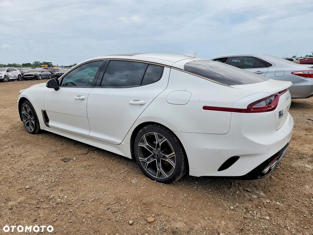 Kia Stinger 2.0 T-GDI GT Line - 3