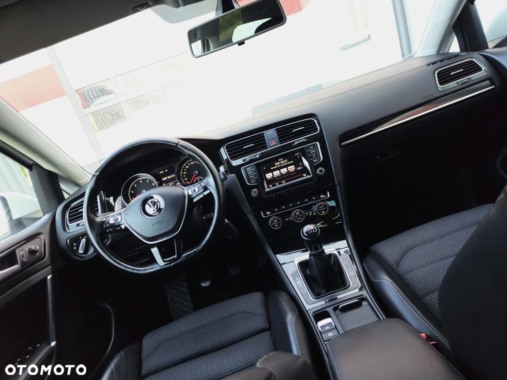 Volkswagen Golf 1.4 TSI BMT Highline - 10
