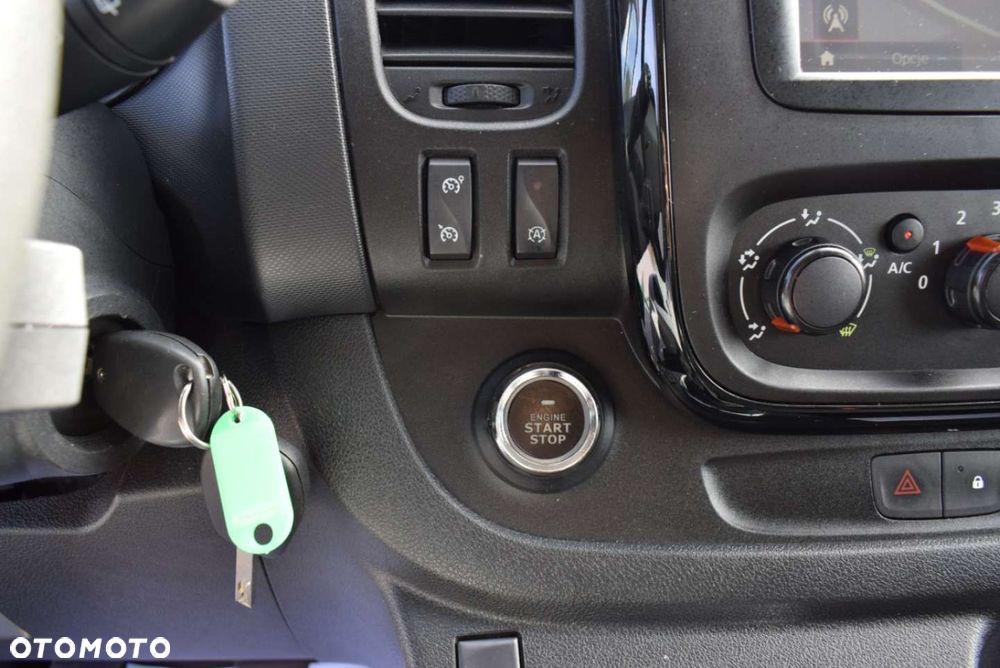 Opel Vivaro - 31