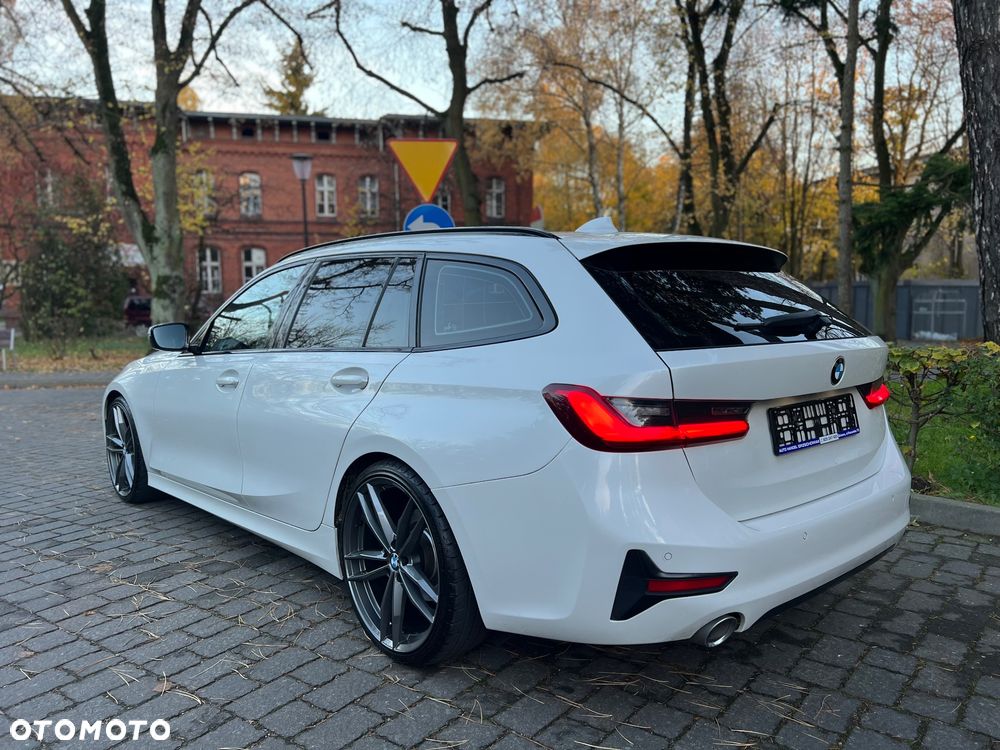 BMW Seria 3 320d Sport Line Shadow - 24