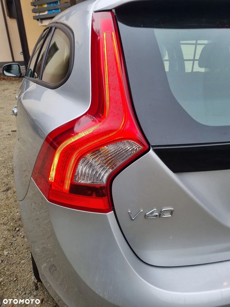 Volvo V60 D3 Linje Business - 12