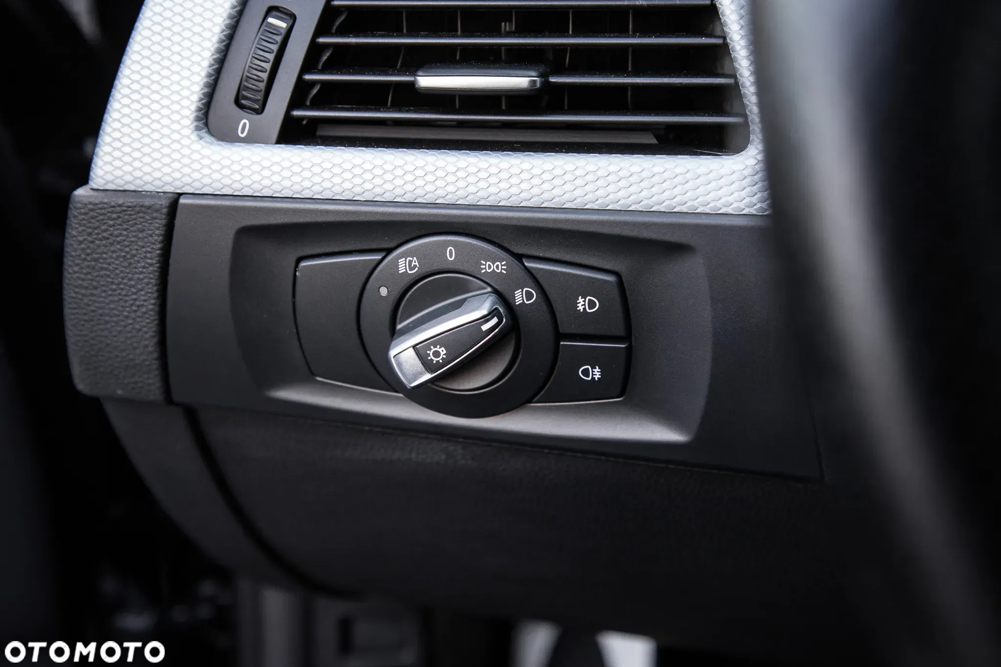 BMW Seria 3 330d xDrive DPF Touring Edition Sport - 21