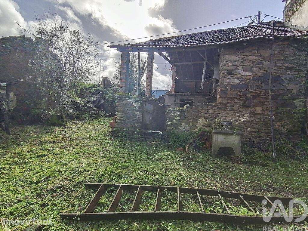 Casa de aldeia T2 em Olalhas de 411,00 m2 - Grande imagem: 3/26
