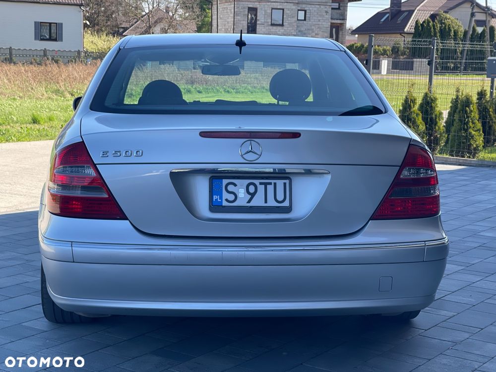 Mercedes-Benz Klasa E 500 Avantgarde Sport Edition - 11