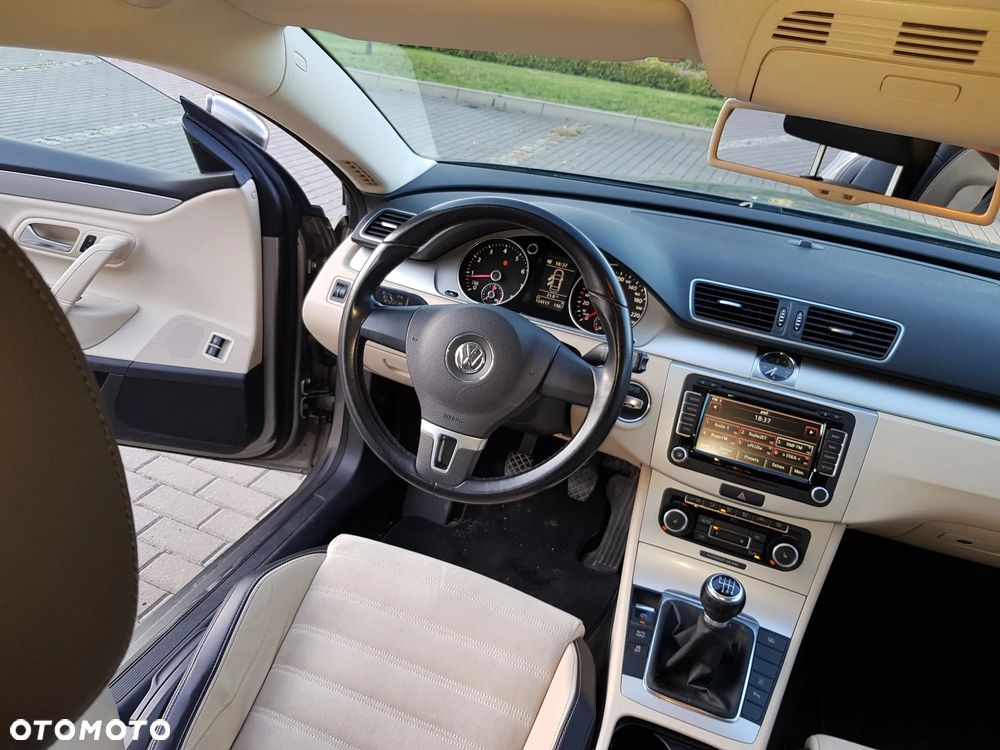 Volkswagen Passat CC 1.8 TSI - 11