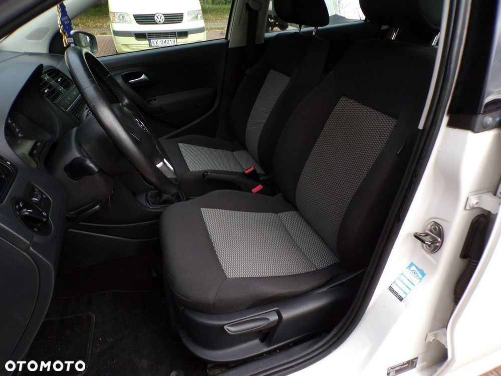 Volkswagen Polo - 22