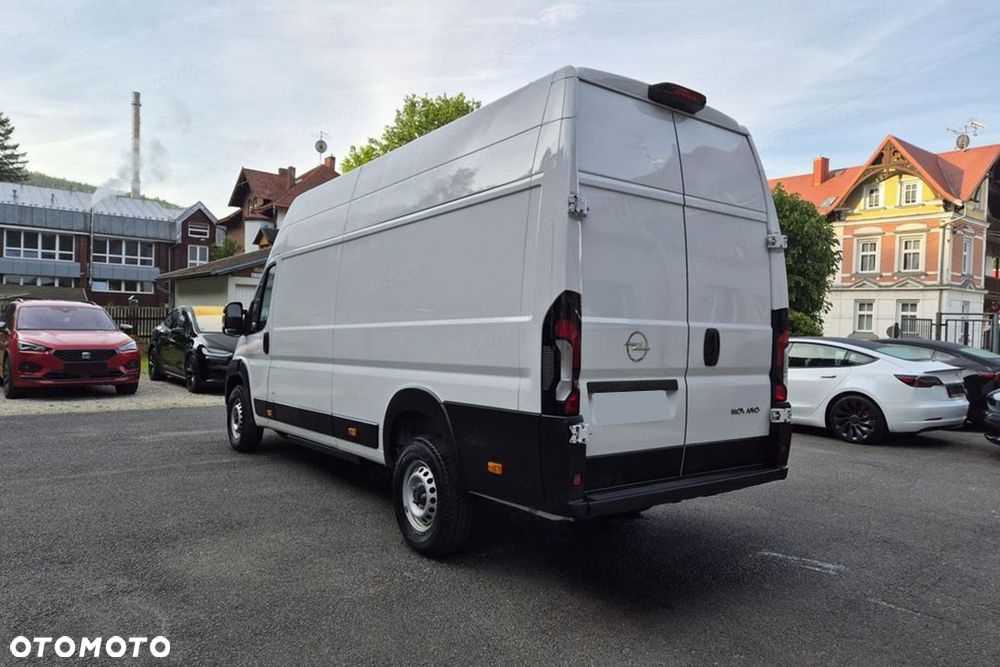 Opel Movano Heavy L4H3 AT8 2.2 180KM - 11