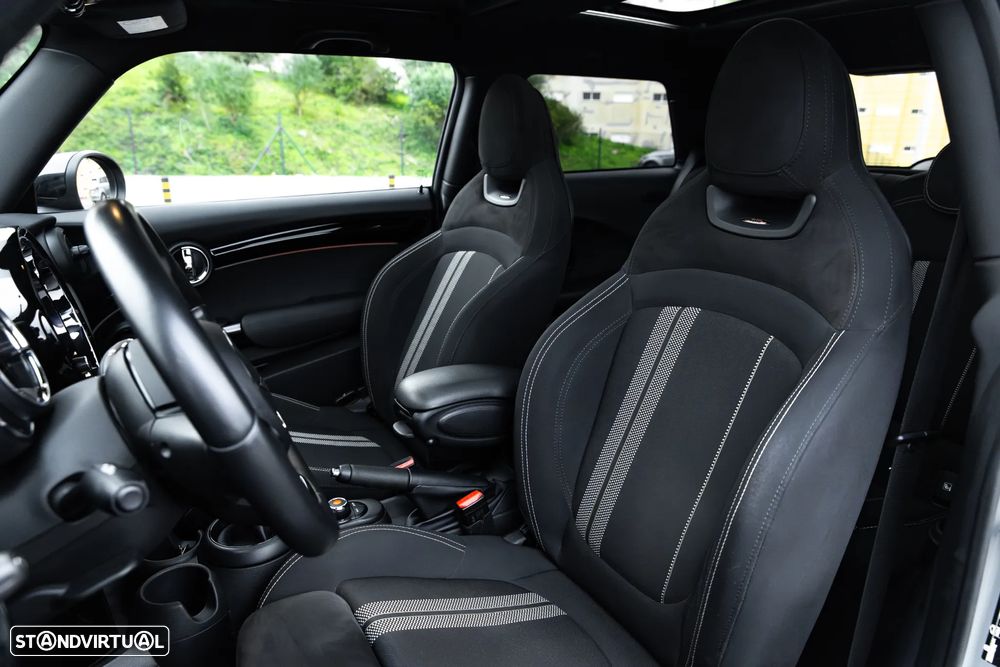 MINI 3 Portas John Cooper Works - 44