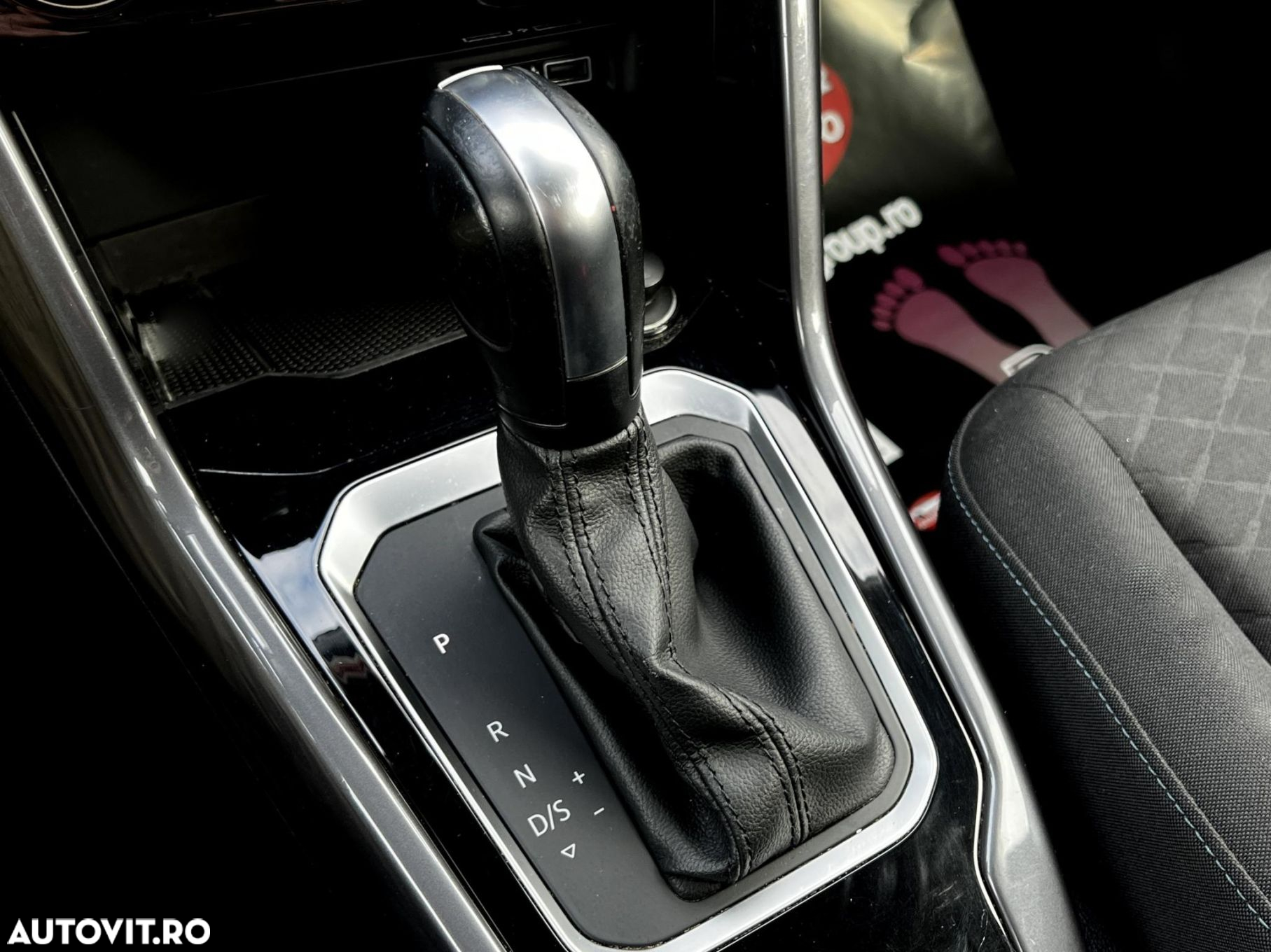 Volkswagen T-ROC - 10