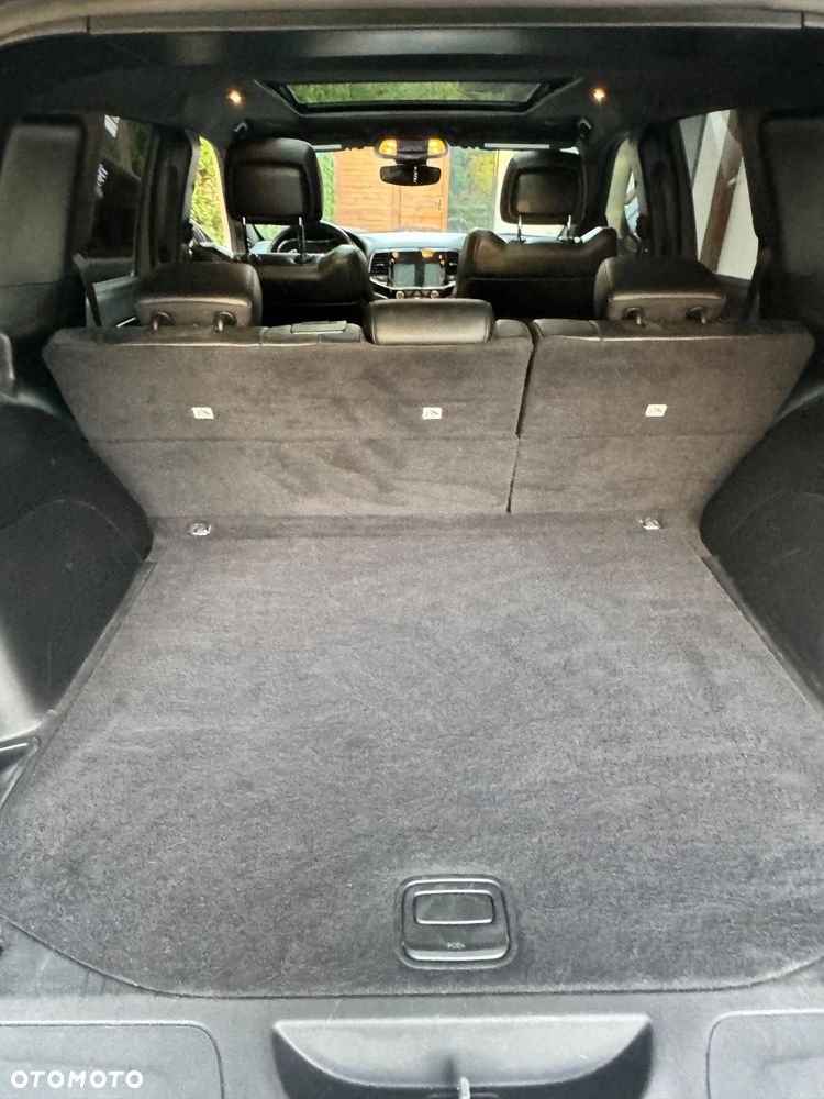 Jeep Grand Cherokee - 20