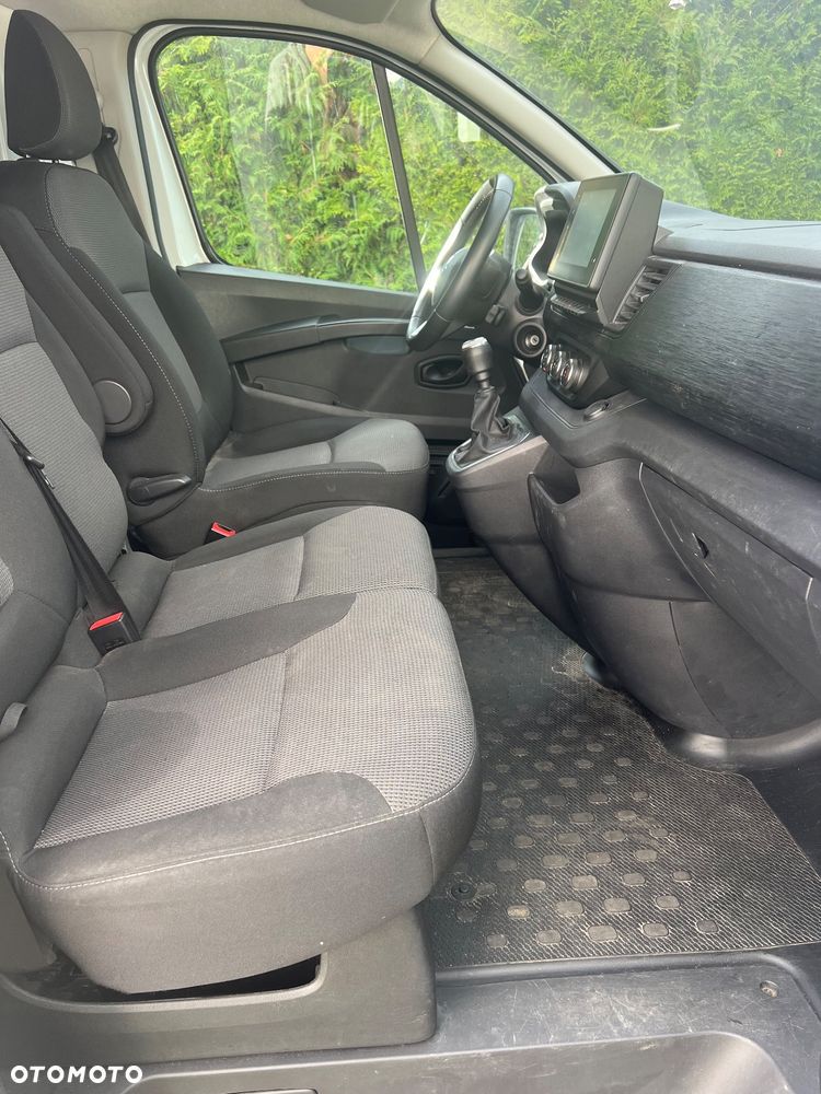 Renault Trafic - 13