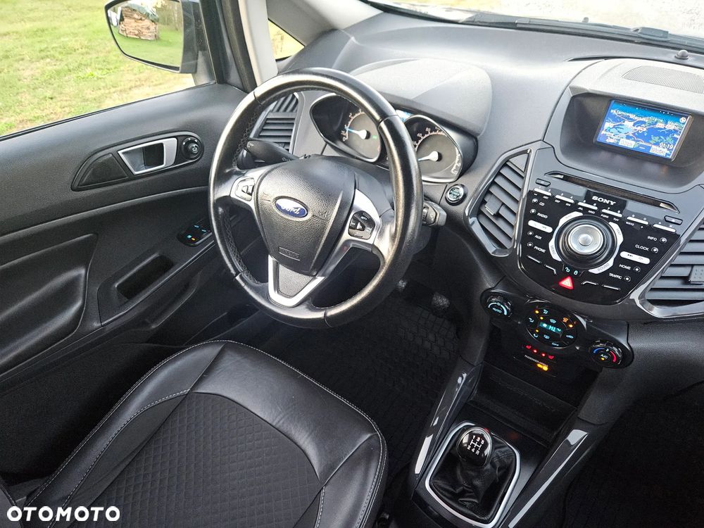 Ford EcoSport - 33