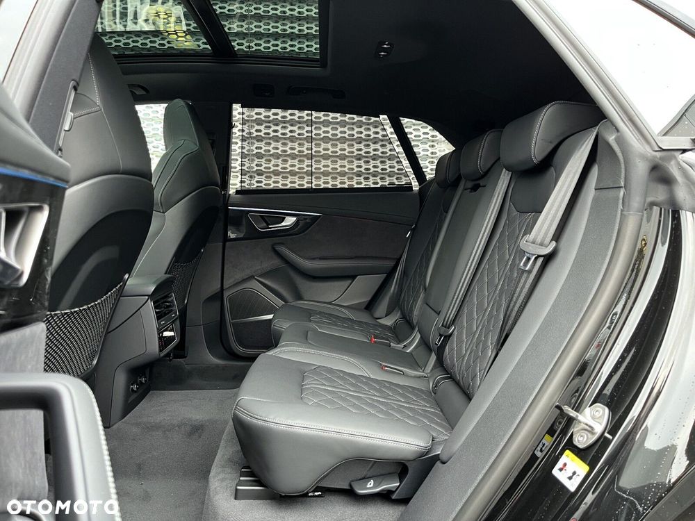 Audi Q8 - 24