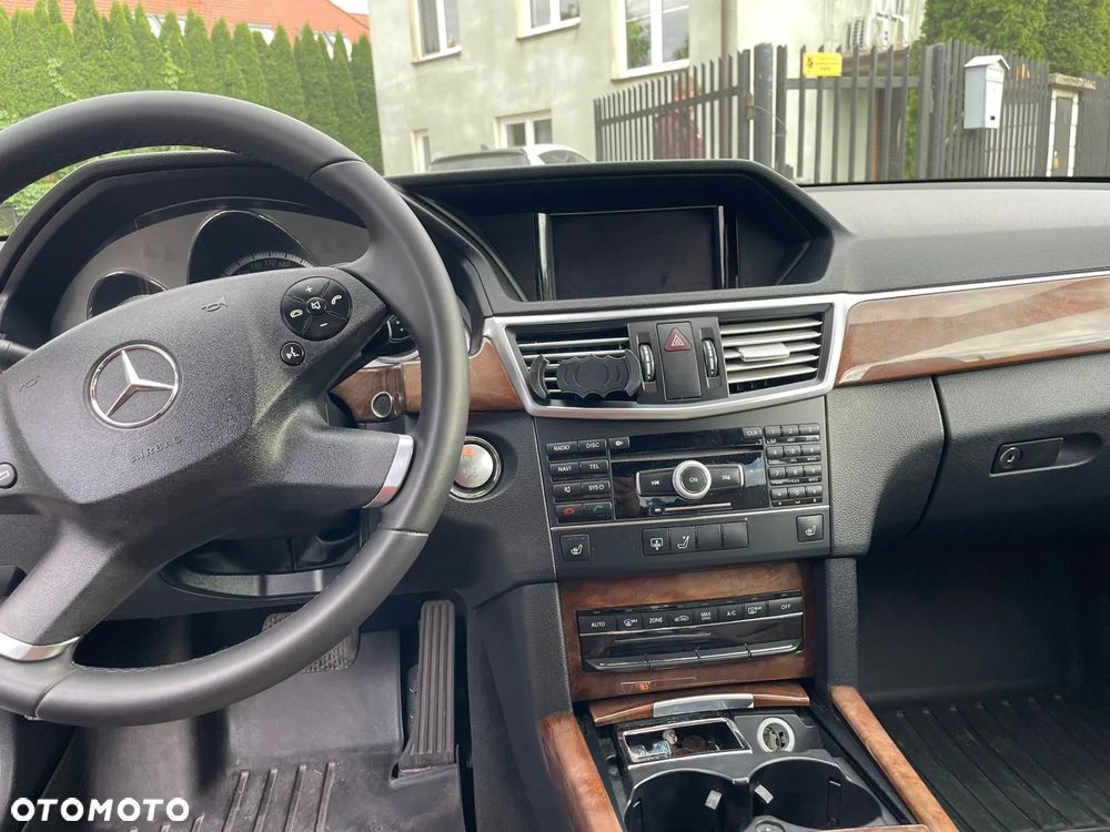 Mercedes-Benz Klasa E 350 CDI DPF BlueEFFICIENCY 7G-TRONIC Avantgarde - 12