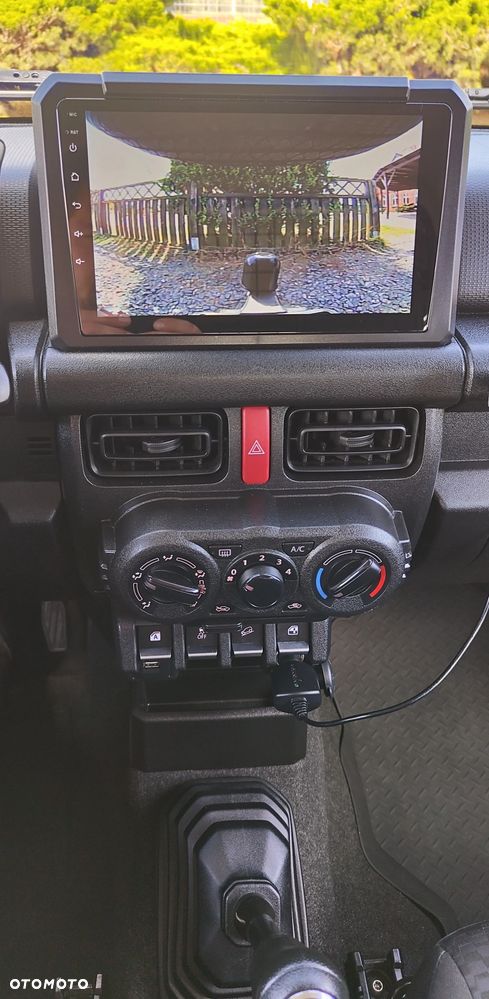 Suzuki Jimny 1.5 Premium - 12
