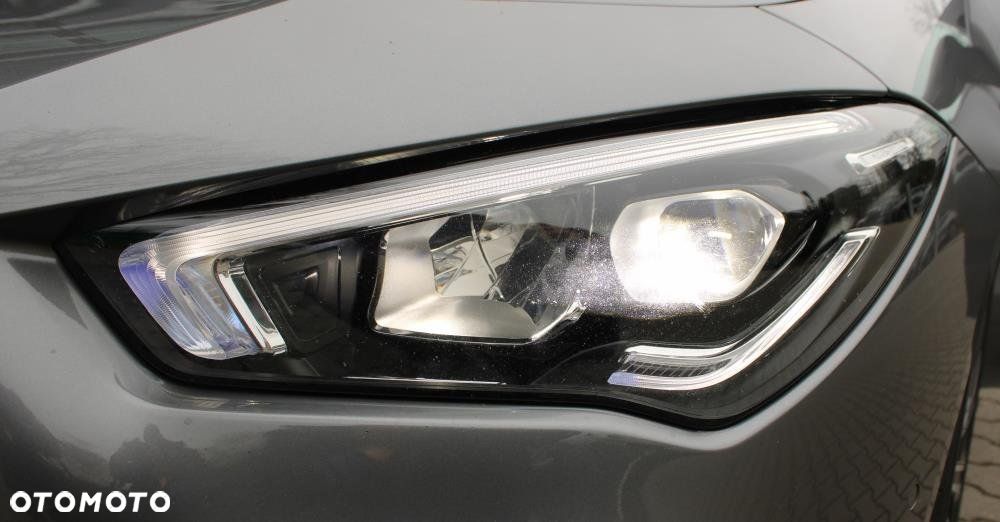 Mercedes-Benz CLA - 35