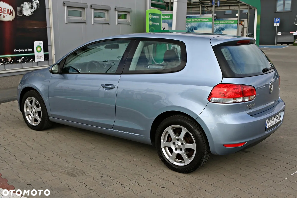 Volkswagen Golf - 23
