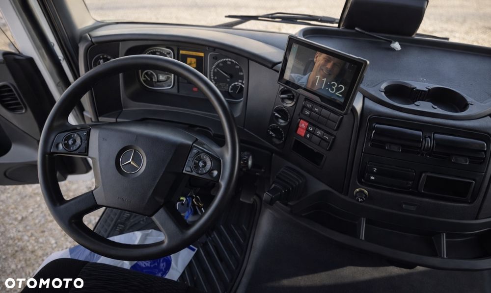 Mercedes-Benz ATEGO 818 / DMC 7.499kg / Euro 6 / Automat / Sypialka / Webasto / Klima / Izoterma + Winda - 9
